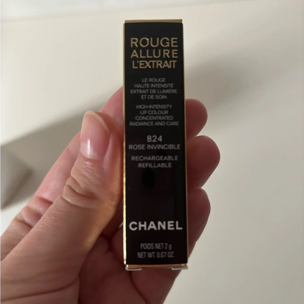 CHANEL Rouge Allure L’Extrait Lipstick 824 Rose Invincible NIB
